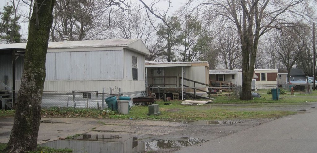 Lakeshore_trailer_park_West_Memphis_AR_2014-03-28_007 Lakeshore_trailer_park_West_Memphis_AR_2014-03-28_007